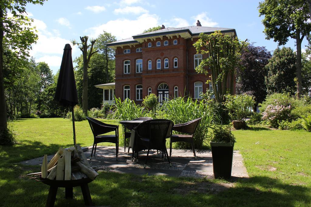 Haus Im Park Wesselburen Exterior foto